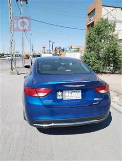 Chrysler 200